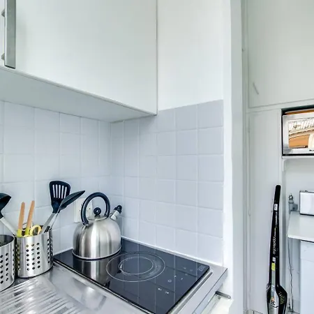 Апартаменты Guestready - Cozy In Montmarte